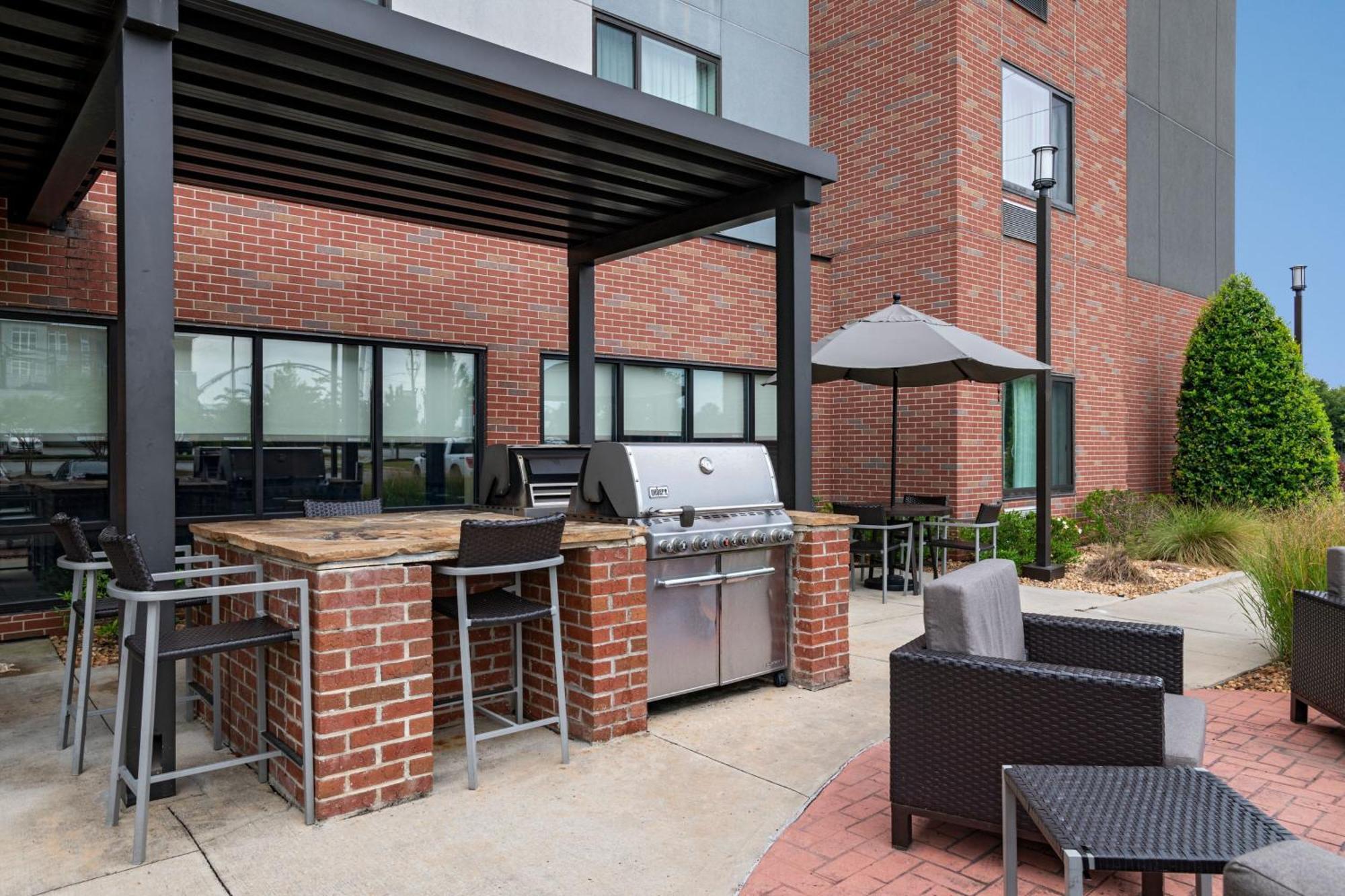 Towneplace Suites By Marriott Macon Mercer University Exterior photo